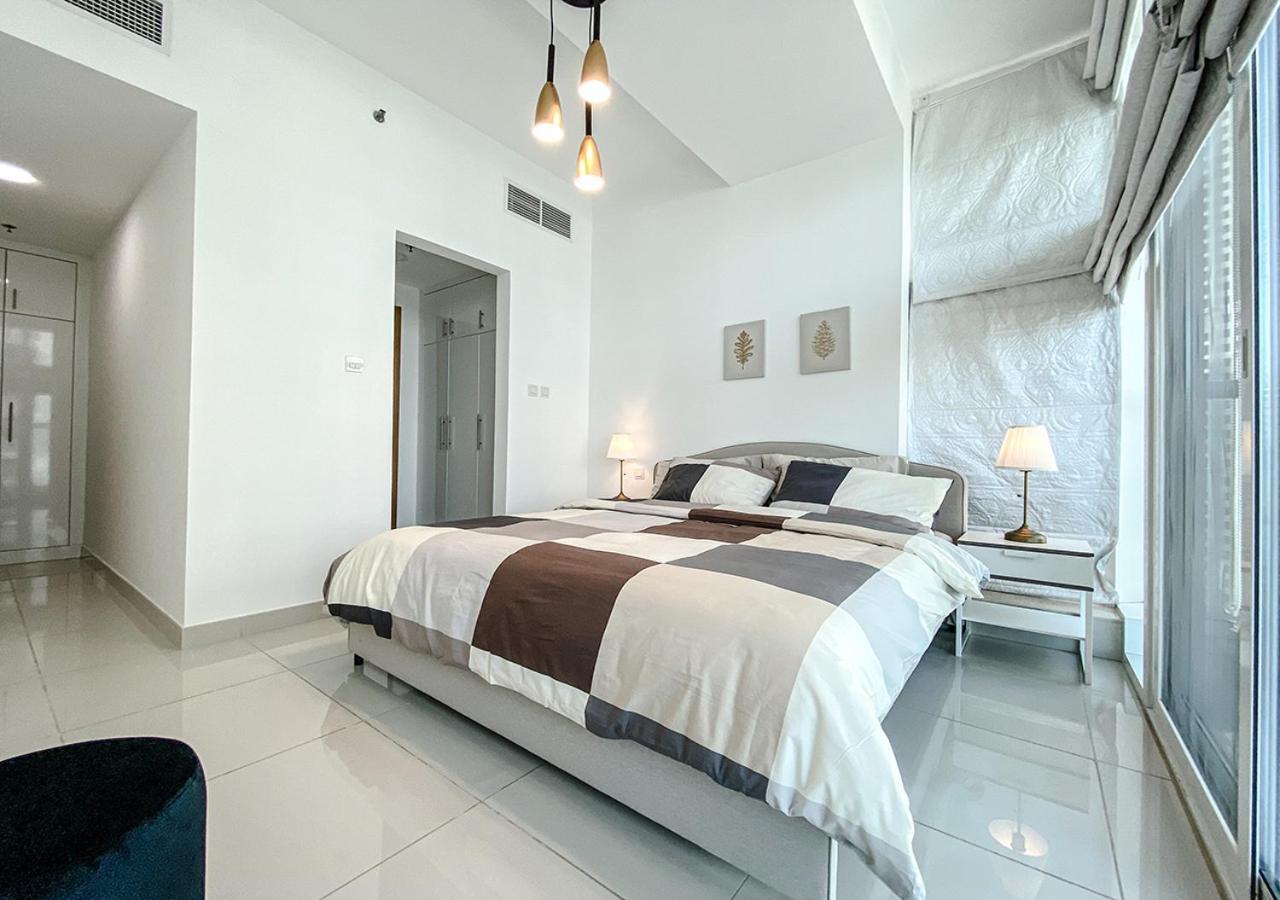 Apartament Walk To The Beach Or Enjoy The Amazing View From The Balcony Dubaj Zewnętrze zdjęcie