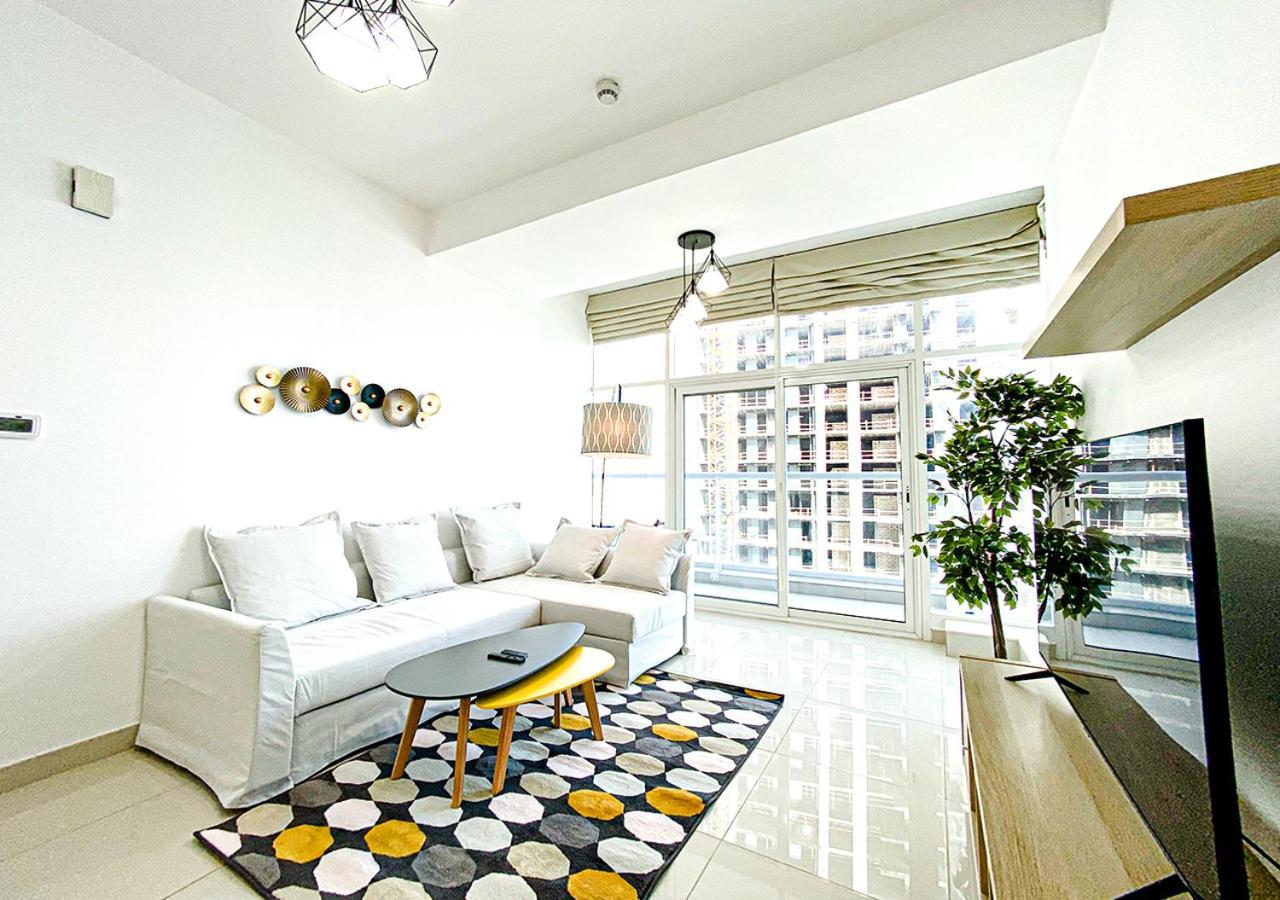 Apartament Walk To The Beach Or Enjoy The Amazing View From The Balcony Dubaj Zewnętrze zdjęcie