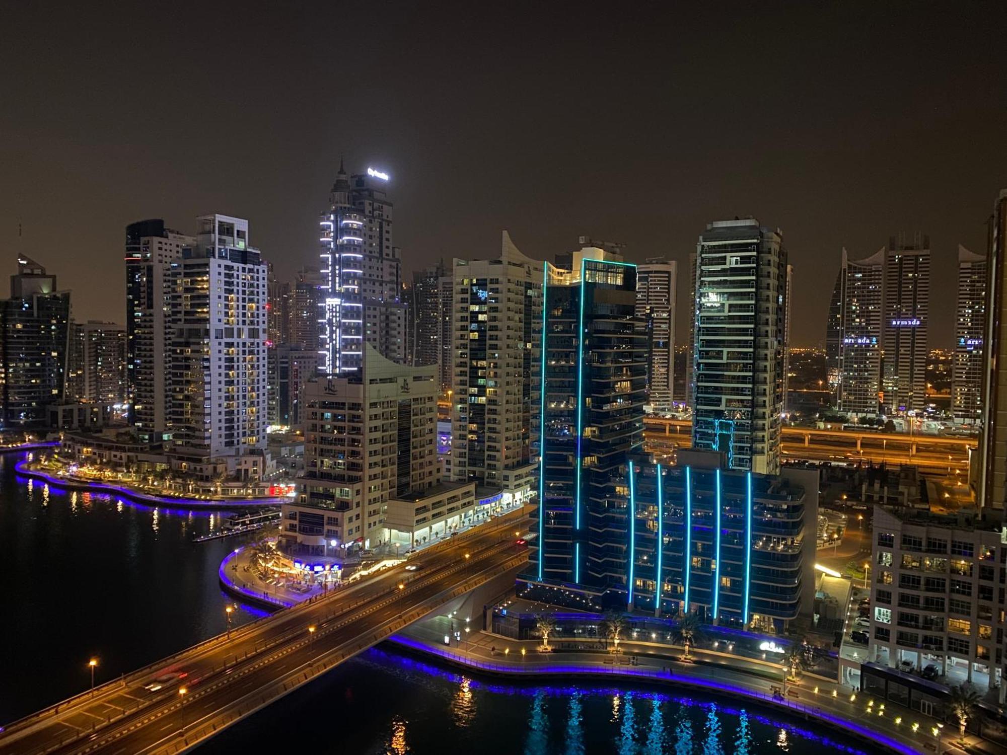 Apartament Walk To The Beach Or Enjoy The Amazing View From The Balcony Dubaj Zewnętrze zdjęcie